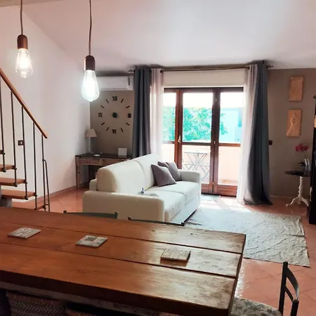 Casa La Rocca Apartment