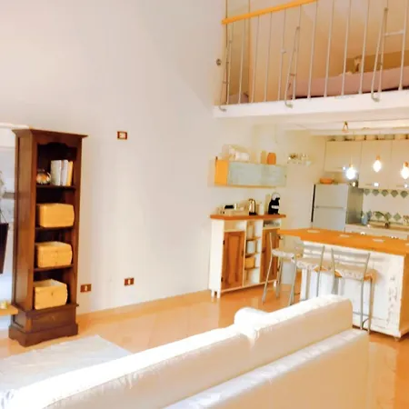 Casa La Rocca Apartment *